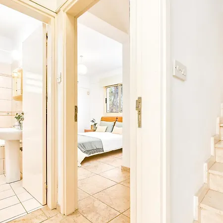 Villa Anassa Privat Pool Near *