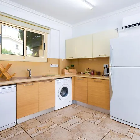 Anassa Privat Pool Near *