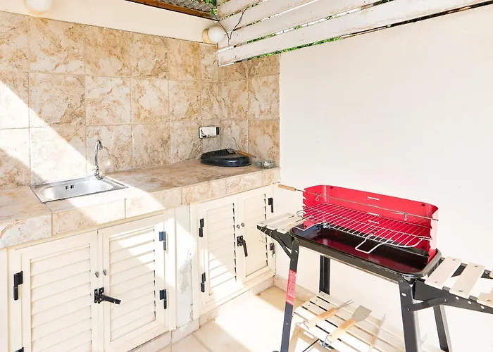 Anassa Private Pool Near Vila Paphos