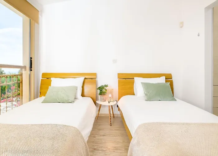 Villa Anassa Private Pool Near *