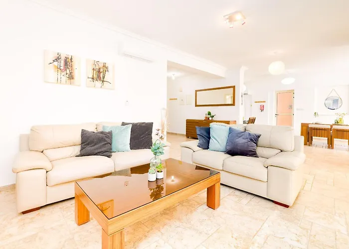 Vila Anassa Private Pool Near *